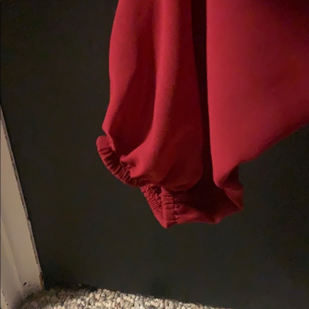 Red express blouse - Picture 4 of 7
